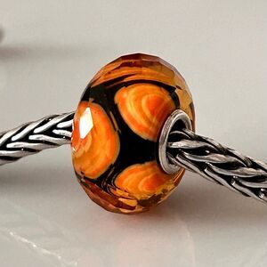 TROLLBEADS LE Happy Birthday 2024 Facet LAA 925 NEW Condition, Orange & Black